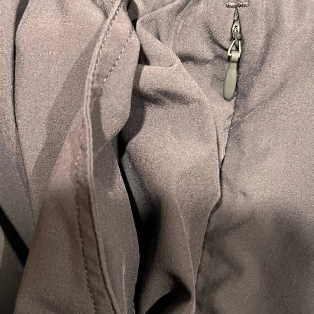 Rhône‎ men’s gray athletic shorts. Like new no liner drawstring